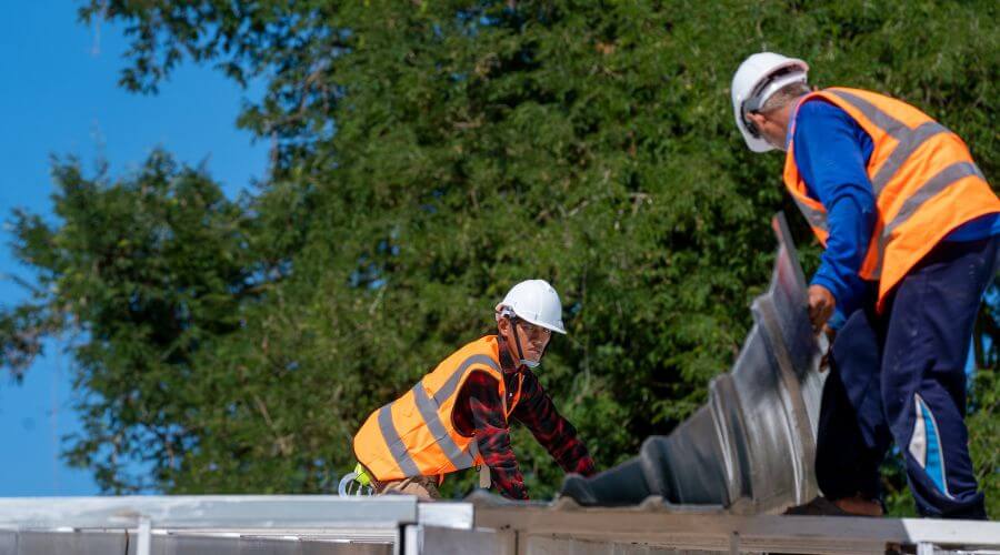 Professional Flat Roofing Installation in Shadyside, OH